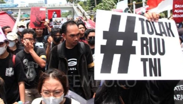 Mahasiswa UI Siap Menggugat Revisi UU Nomor 34 Tahun 2004 Tentang TNI, Sebut DPR Begini