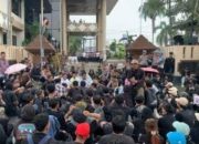 Ada Ratusan Mahasiswa dan Rakyat NTB Demo Tolak UU TNI di Mataram