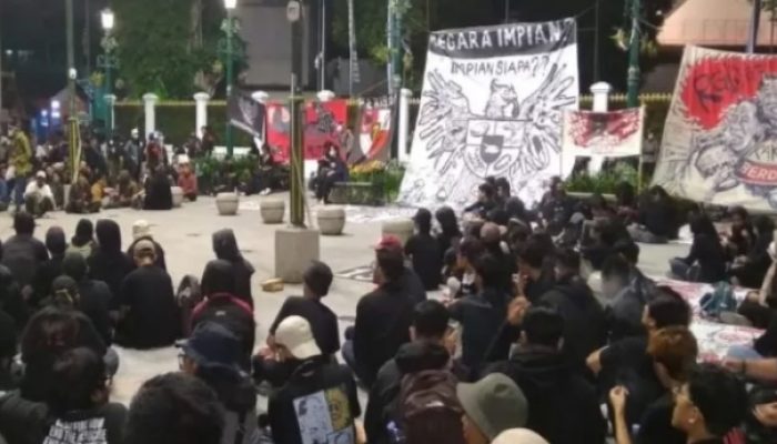Aliansi Jogja Memanggil Gelar Panggung Rakyat di Titik Nol Kilometer Malioboro, Tolak UU TNI