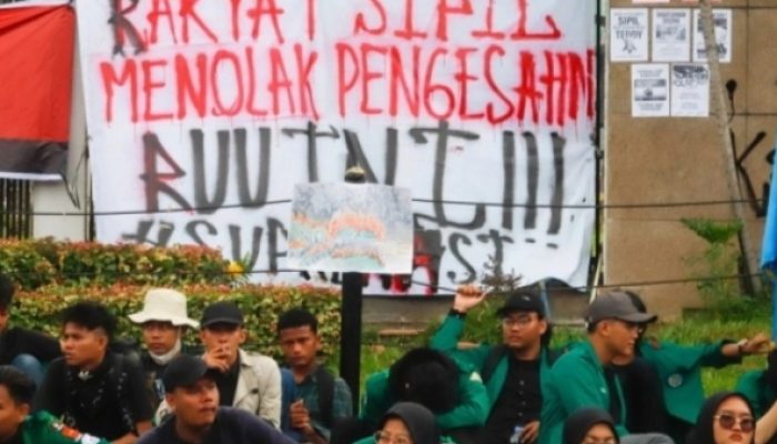 51 Wilayah Demo Tolak UU TNI Sebagian Alami Kekerasan Aparat, Begini Penjelasan YLBHI