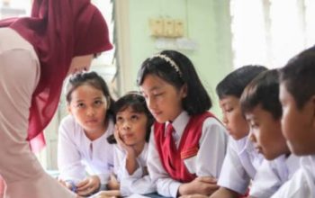 Perangi Kasus Anak Tidak Sekolah, Hari Pendidikan Nasional di Kota Malang Menjadi Sorotan