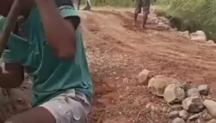 Warga Akui Minta Kontribusi dari Pengunjung Padang Mausui, Alasan Perbaikan Jalan dan Tanah Ulayat