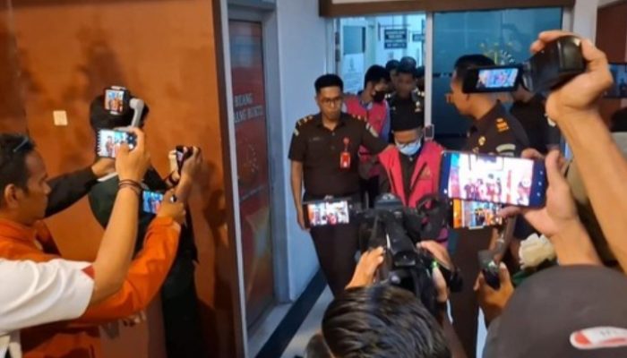 Bongkar Kasus Dugaan Korupsi Proyek Sekolah di Kupang, Tiga Tersangka Ditahan Kejati NTT